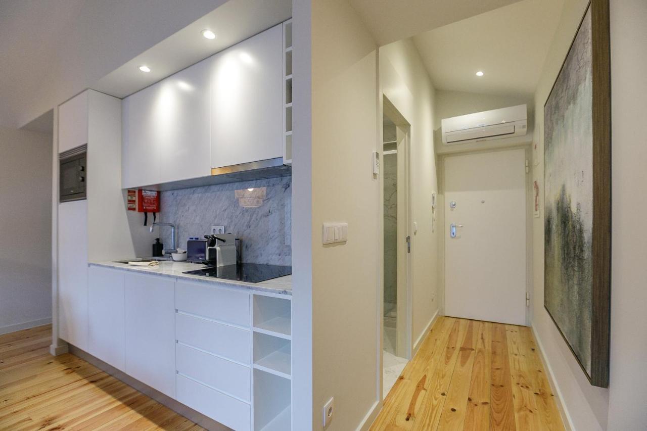Lovelystay - Downtown Studio With Pool, Ac And Balcony OOporto Exteriör bild